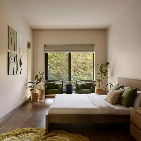 Reflection House By Stayvista With Pool, Terrace Bar, Indoor Games & Exquisite Interiors In A Nutshell Alībāg Exterior foto